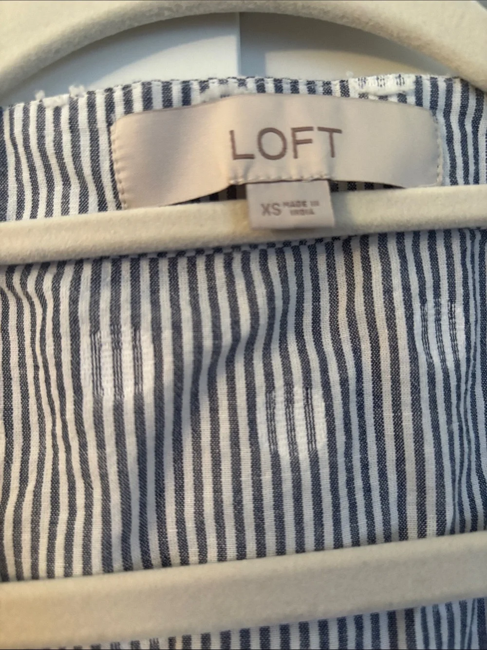 LOFT lightweight wrap